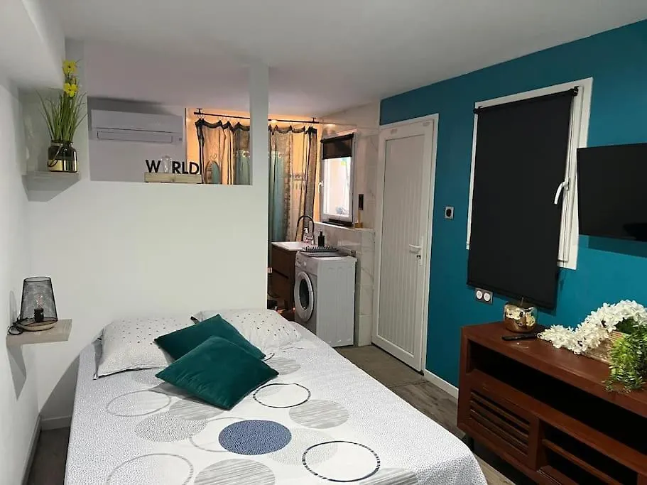 Appartement Superbe Studio Neuf Avec Piscine à Montélimar